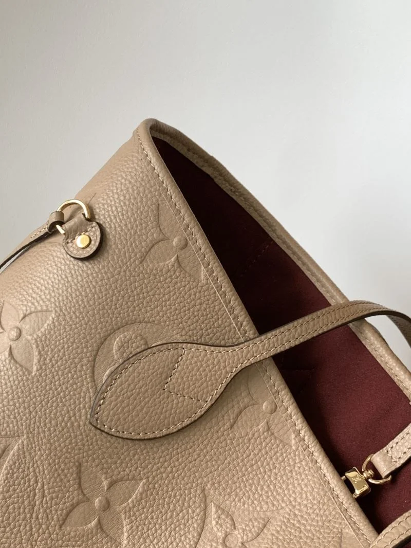 WellDesigned Louis Vuitton Shopping Bags 42646