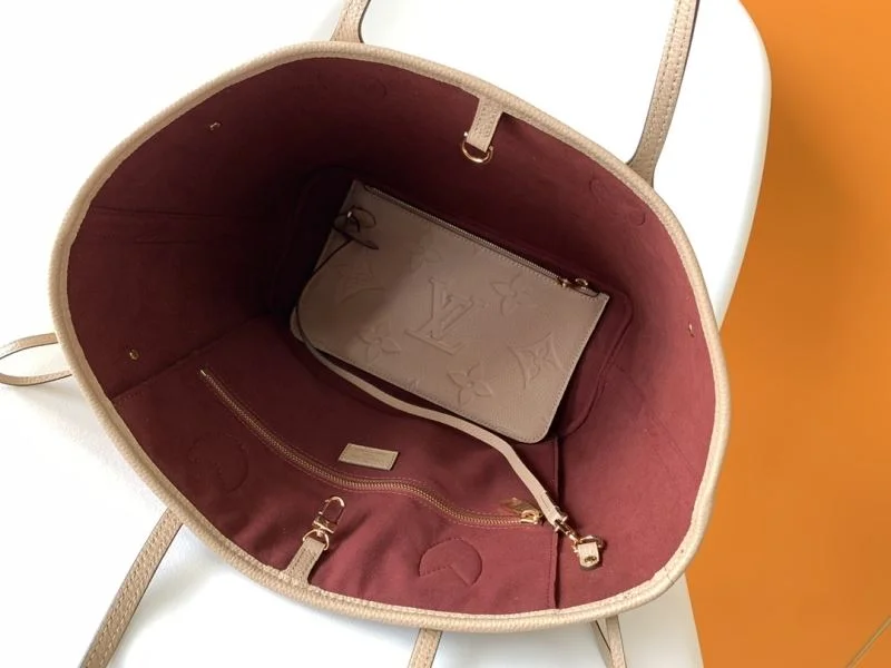 WellDesigned Louis Vuitton Shopping Bags 42646
