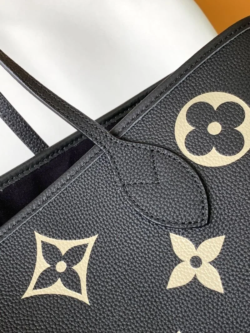 UrbanChic Louis Vuitton Shopping Bags 42558