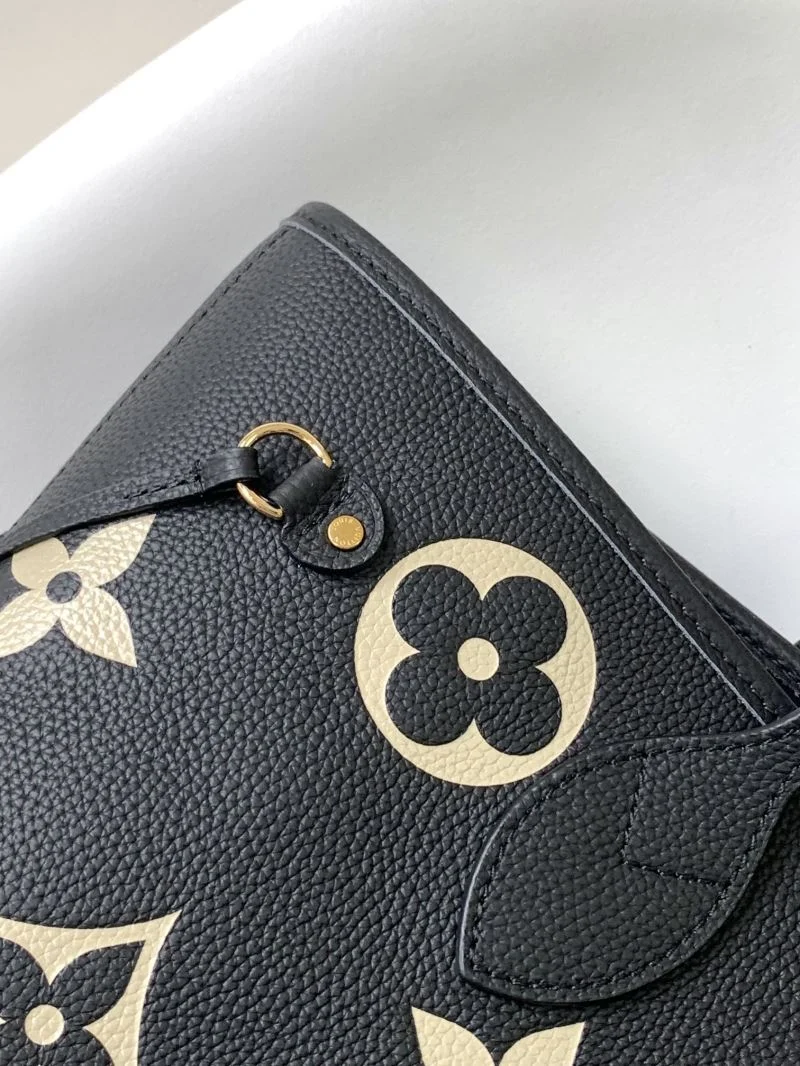 UrbanChic Louis Vuitton Shopping Bags 42558