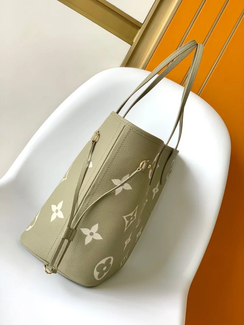 Compact Louis Vuitton Shopping Bags 42560