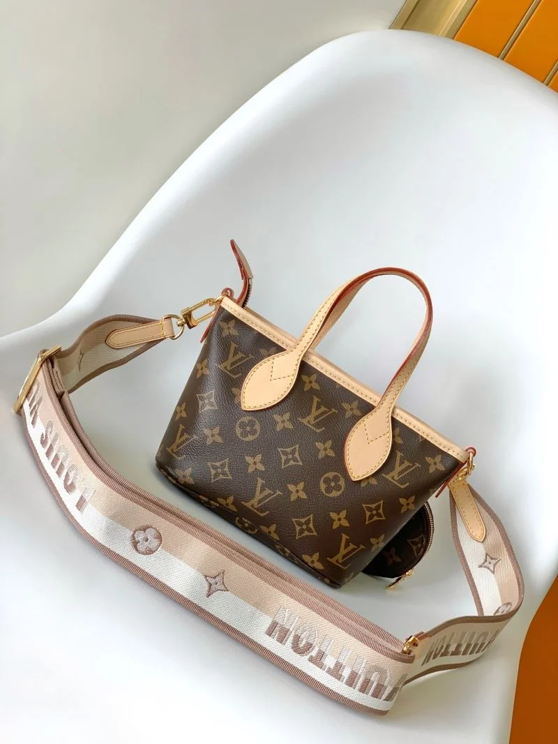 Soft Louis Vuitton Shopping Bags 42578