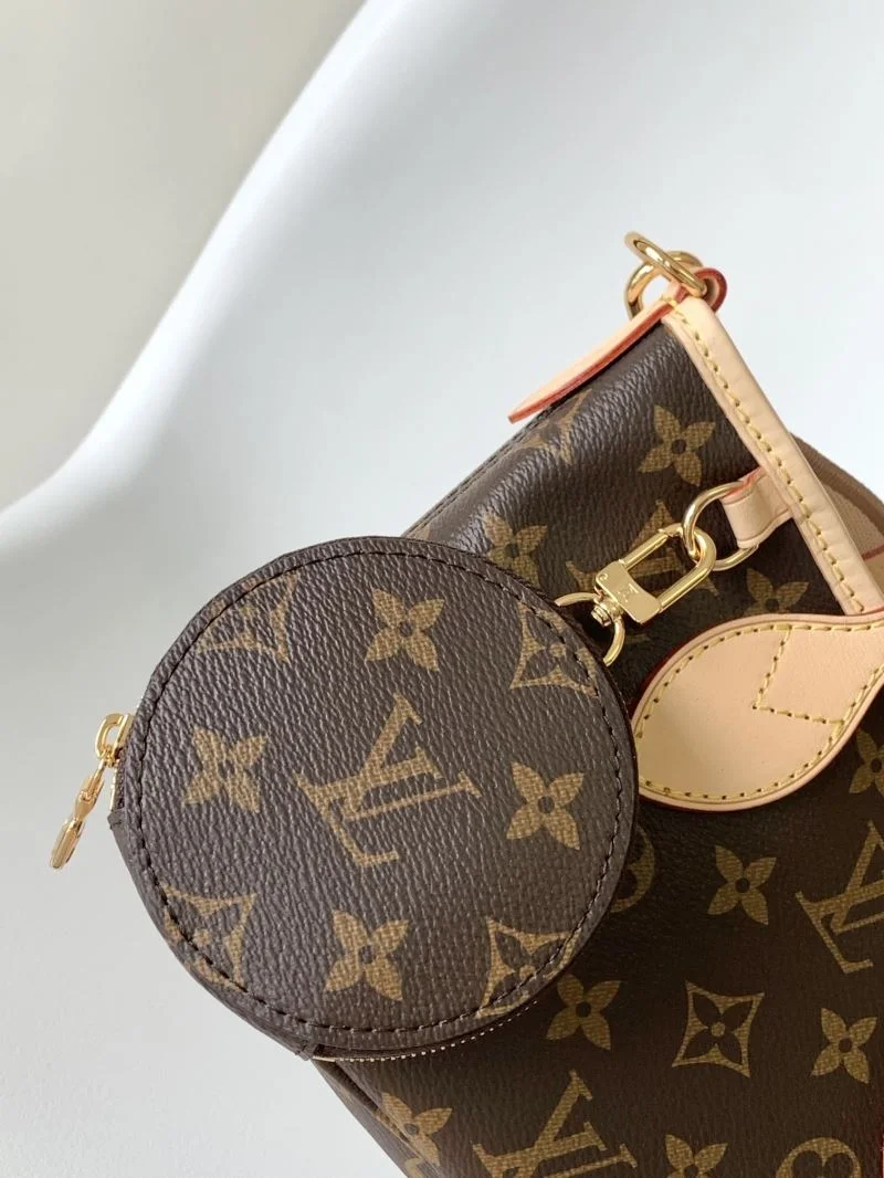 Soft Louis Vuitton Shopping Bags 42578