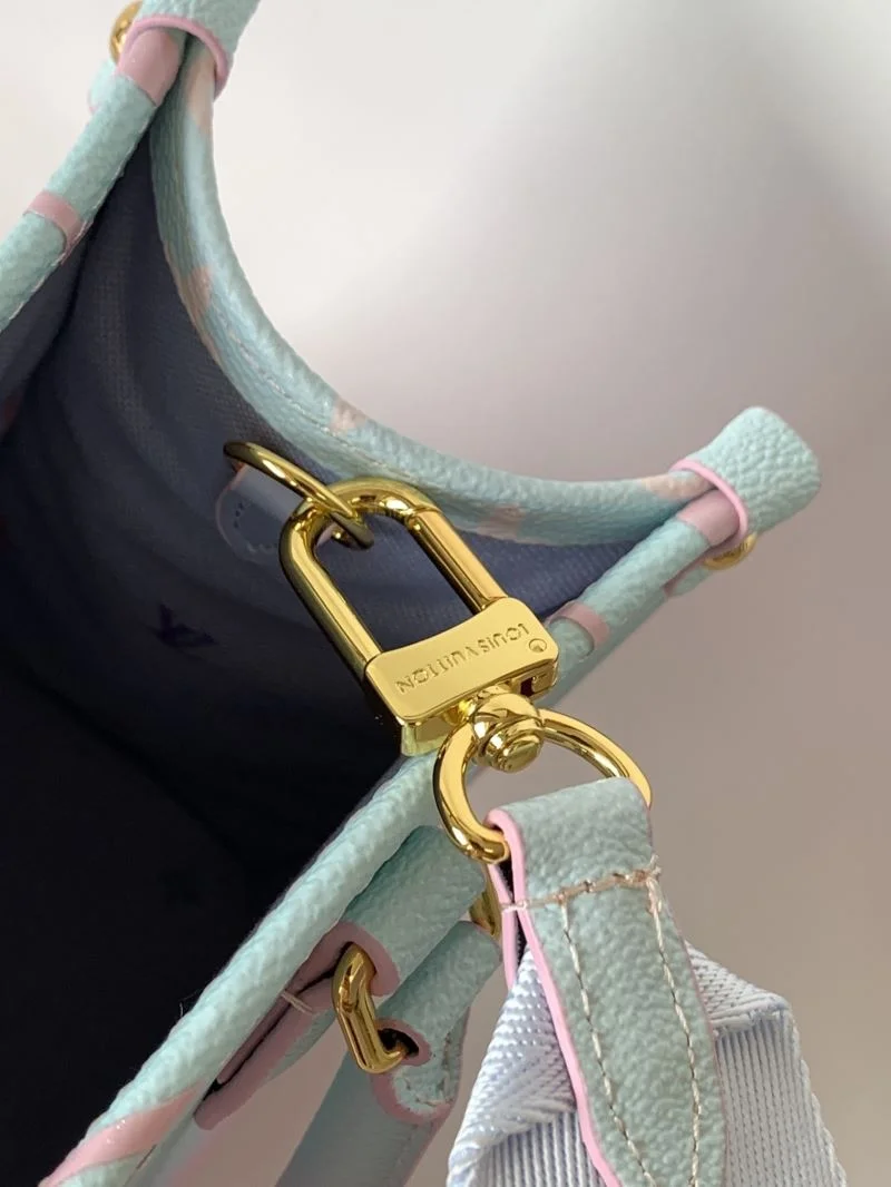 UrbanChic Louis Vuitton Shopping Bags 42533