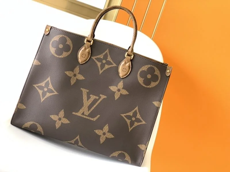 Chic Louis Vuitton Shopping Bags 42540