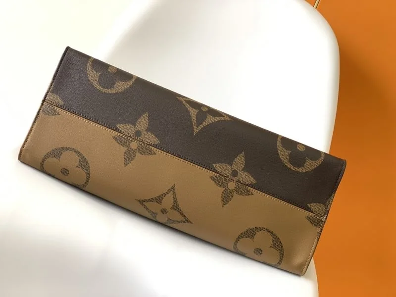 Chic Louis Vuitton Shopping Bags 42540