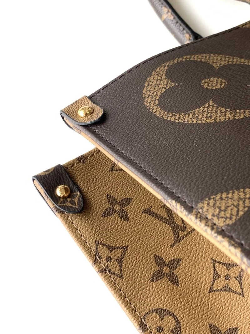 Chic Louis Vuitton Shopping Bags 42540