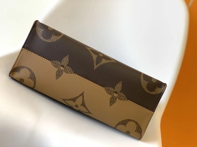 Unisex Louis Vuitton Shopping Bags 42584