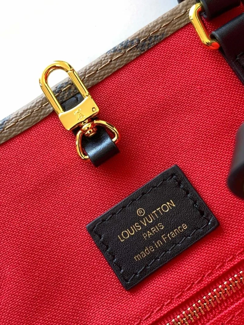 Unisex Louis Vuitton Shopping Bags 42584
