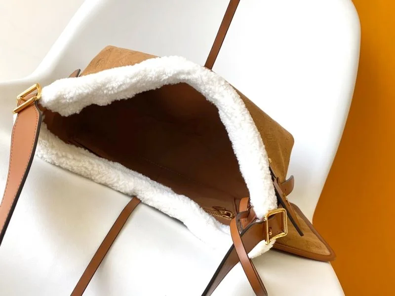 Vibrant Louis Vuitton Shopping Bags 42528