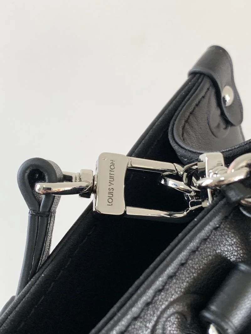 Louis Vuitton Shopping Bags Comfortable 42513