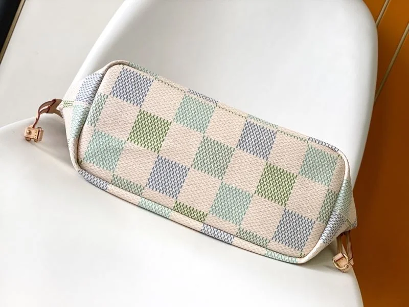 WeatherProof Louis Vuitton Shopping Bags 42493