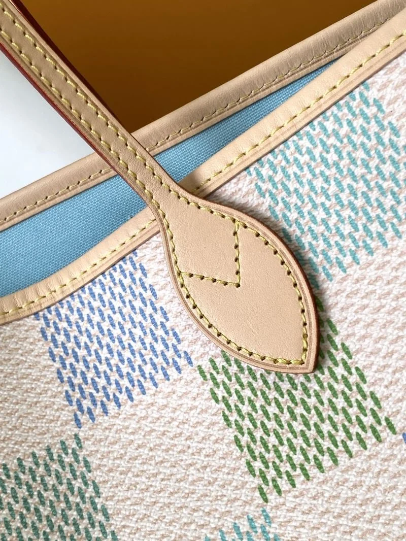 WeatherProof Louis Vuitton Shopping Bags 42493