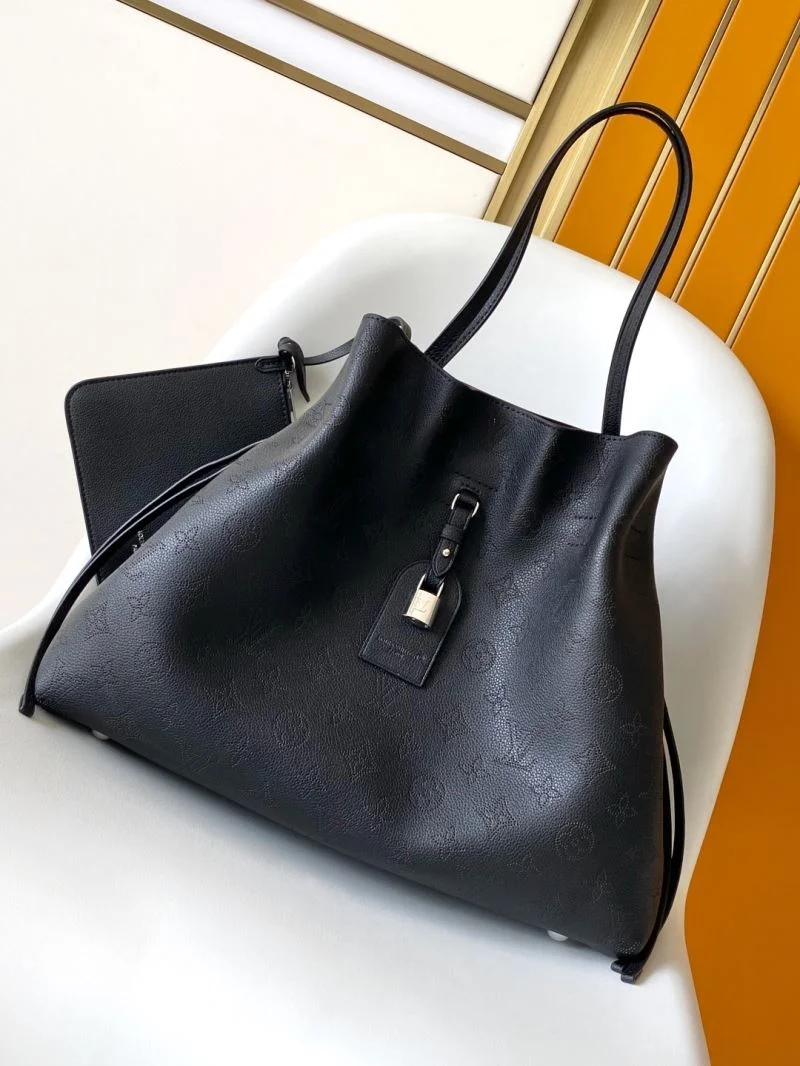 Breathable Louis Vuitton Shopping Bags 42476