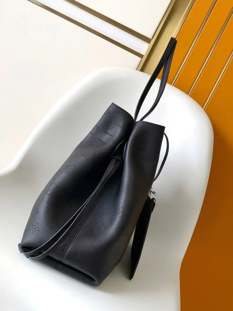 Breathable Louis Vuitton Shopping Bags 42476