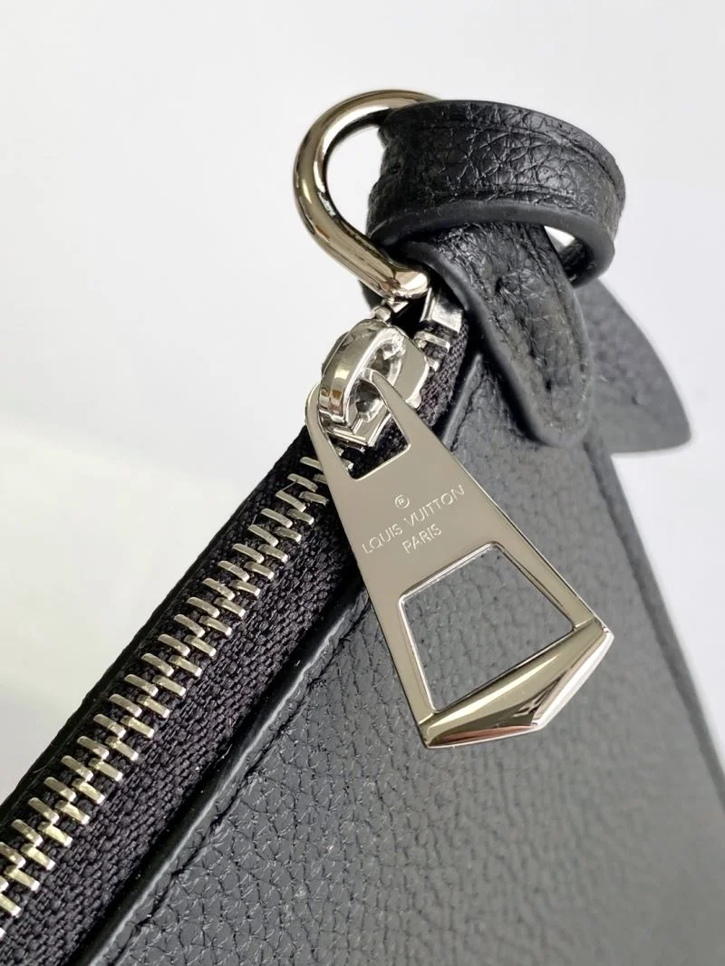 Breathable Louis Vuitton Shopping Bags 42476