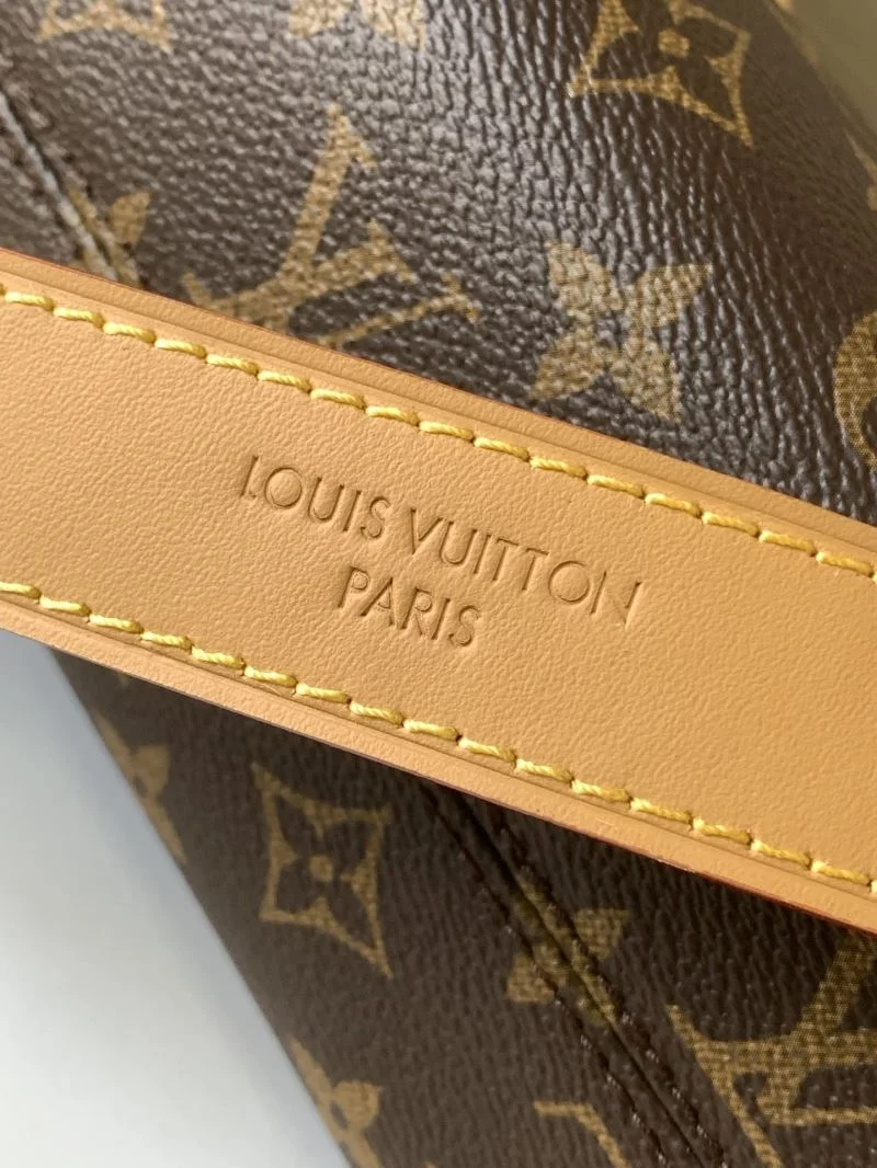 ZeroBulk Louis Vuitton Shopping Bags 42490