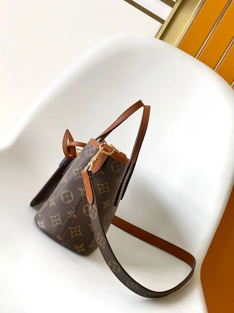 ModernLook Louis Vuitton Shopping Bags 42466