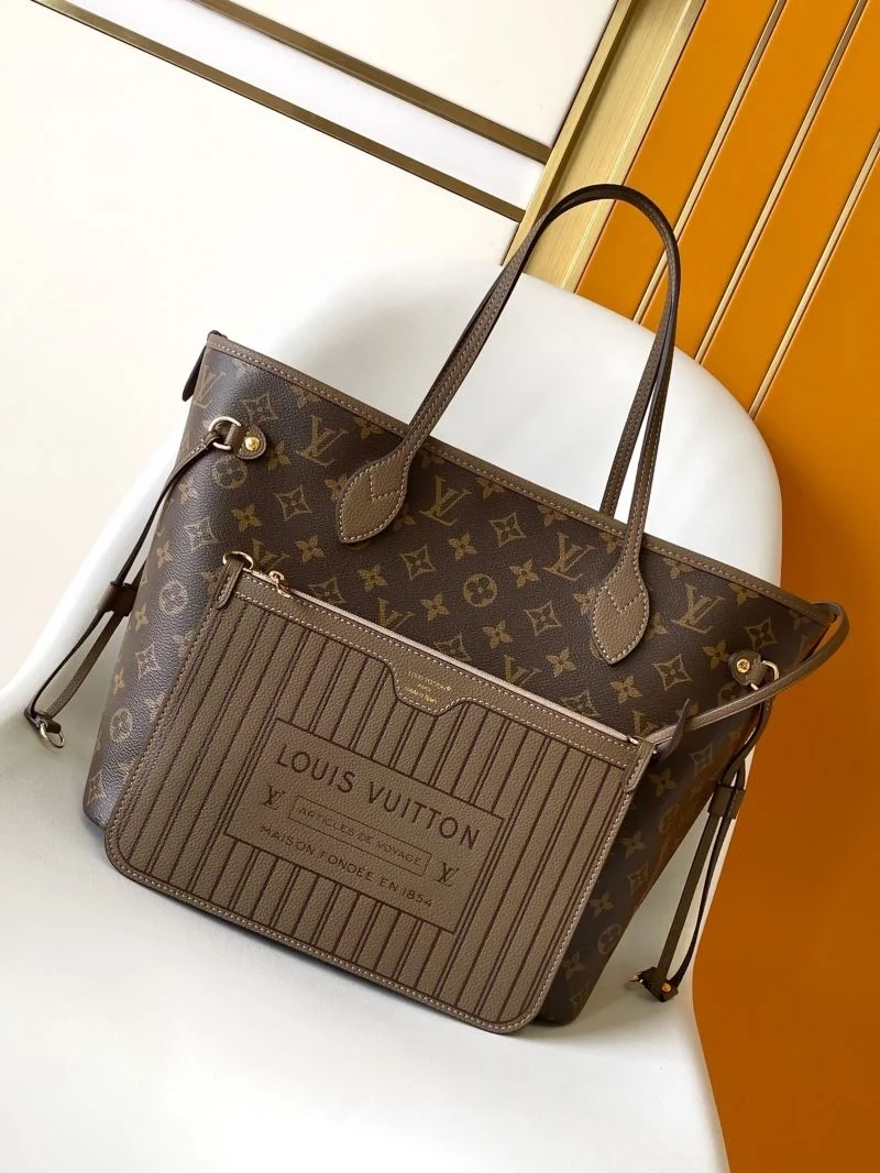 Sleek Louis Vuitton Shopping Bags 42463