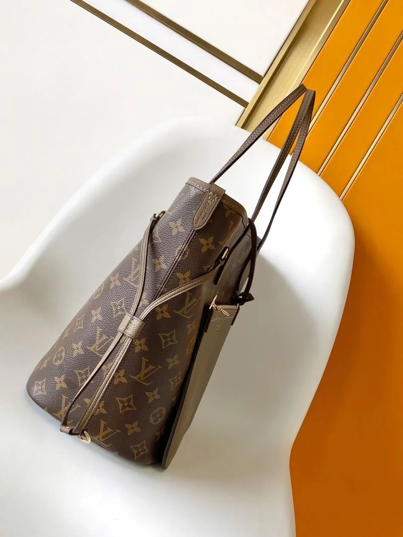 Sleek Louis Vuitton Shopping Bags 42463