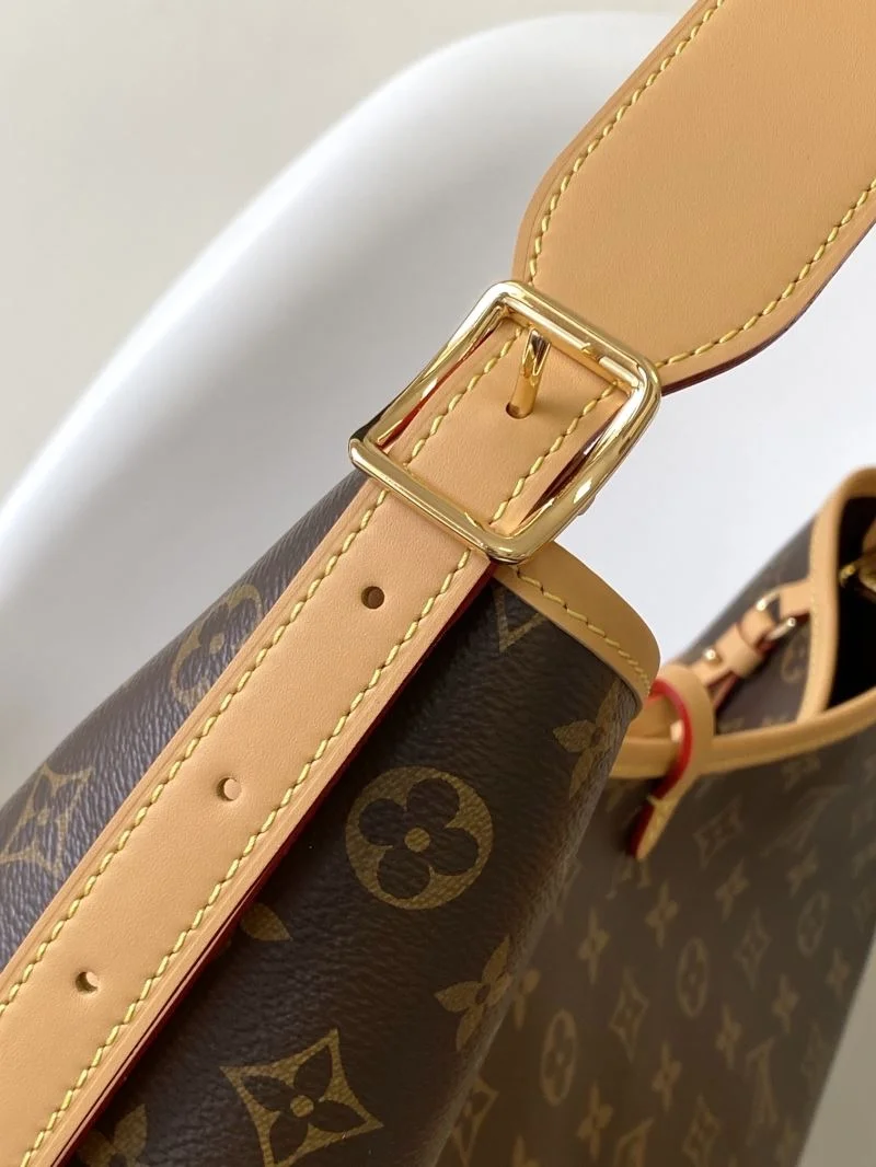 Louis Vuitton Shopping Bags Versatile 42443
