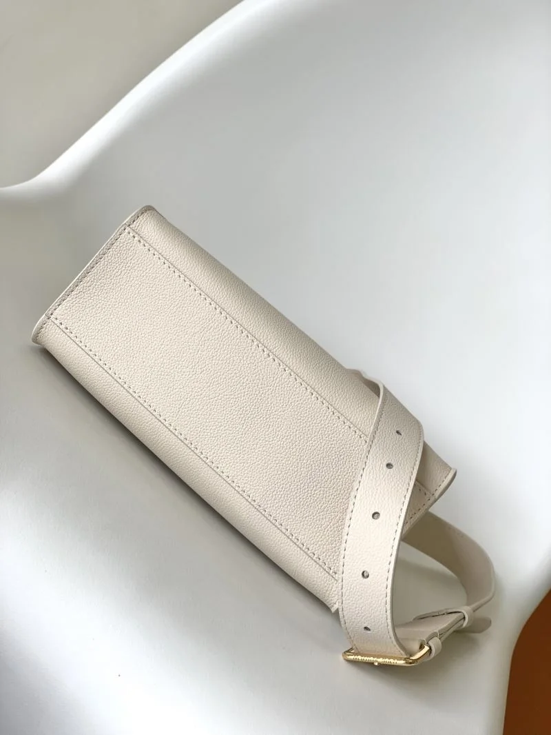 Louis Vuitton Shopping Bags Stylish 42434