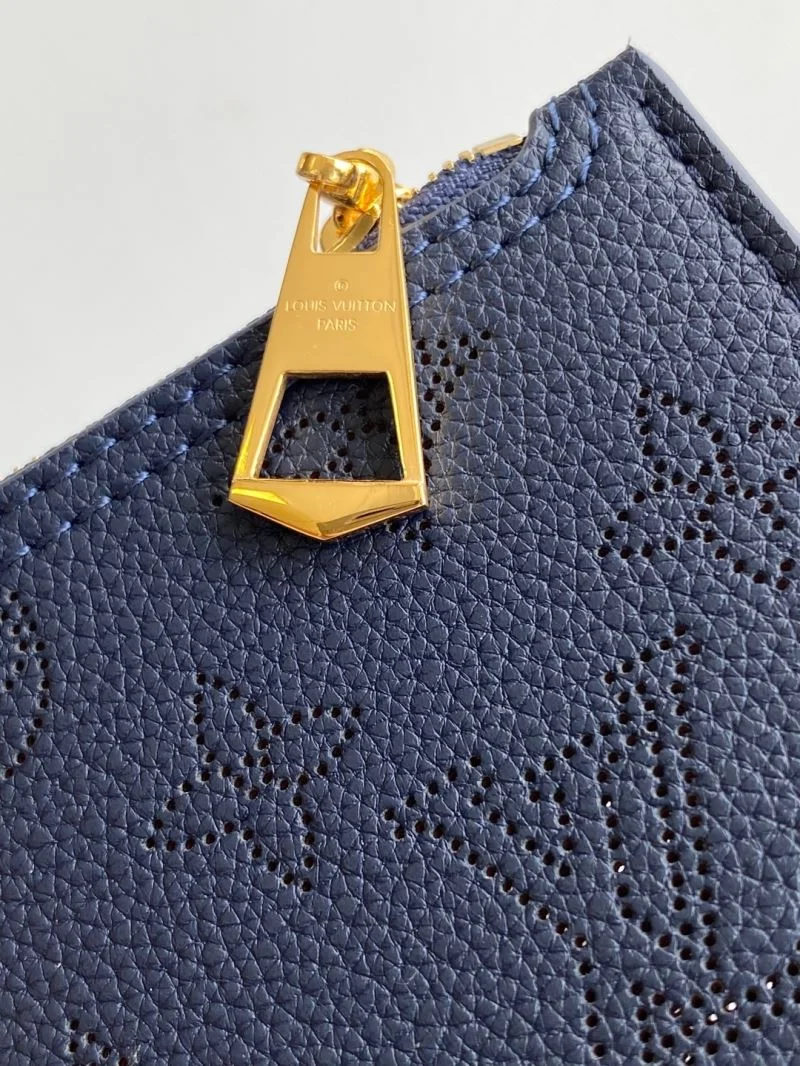 Louis Vuitton Shopping Bags Sleek 42445