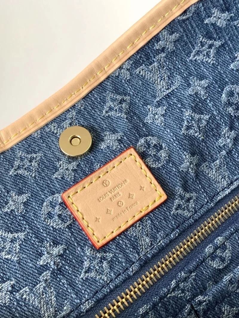 Louis Vuitton Shopping Bags EasyMatch 42440