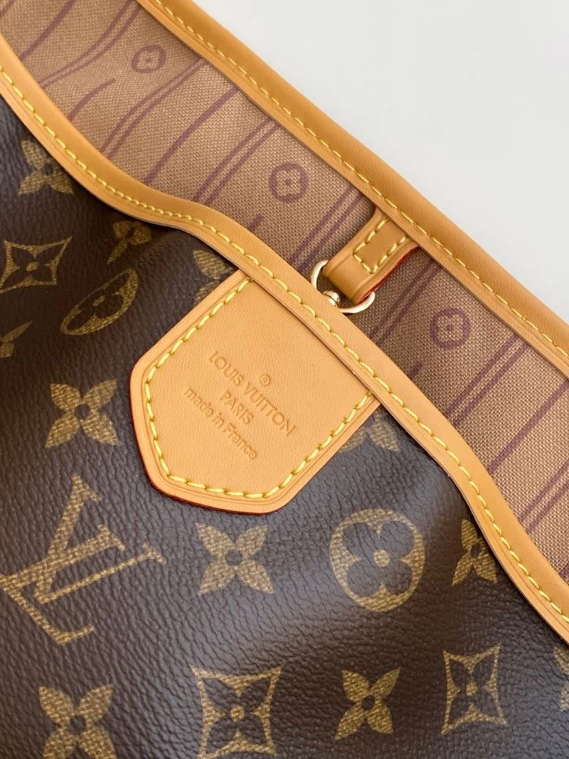 Louis Vuitton Shopping Bags SportInspired 42432