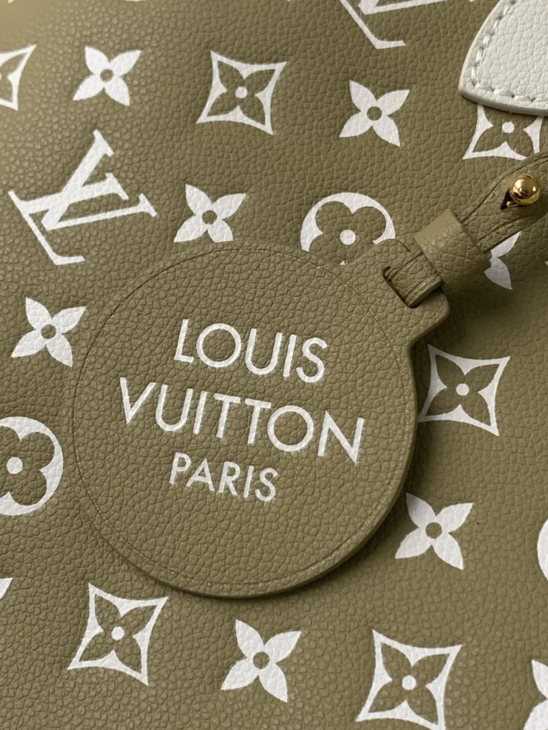 EyeCatching Louis Vuitton Shopping Bags 42455