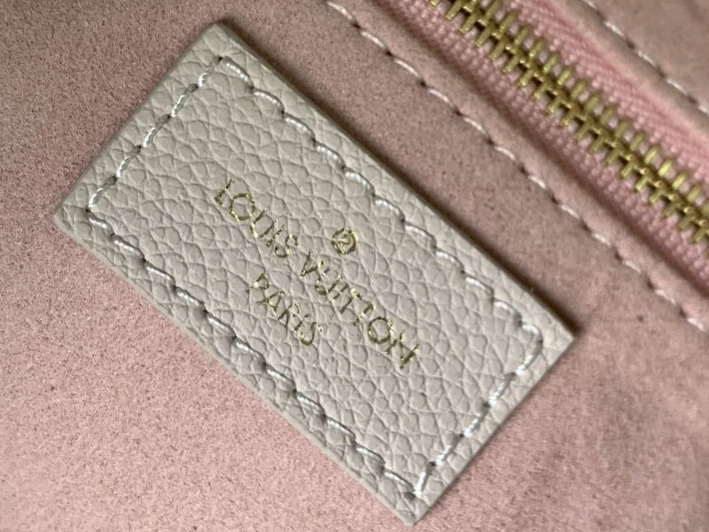 EyeCatching Louis Vuitton Shopping Bags 42455