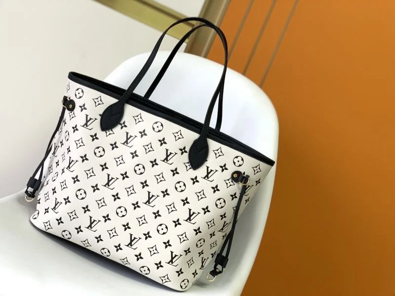 WeatherProof Louis Vuitton Shopping Bags 42431