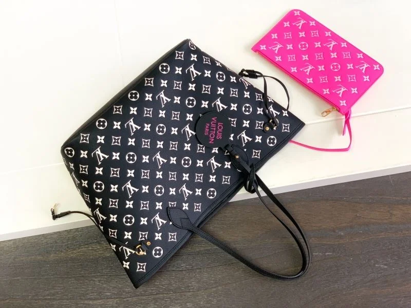 WeatherProof Louis Vuitton Shopping Bags 42431