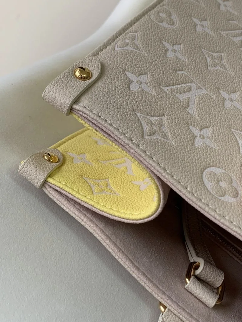 Effortless Louis Vuitton Shopping Bags 42446