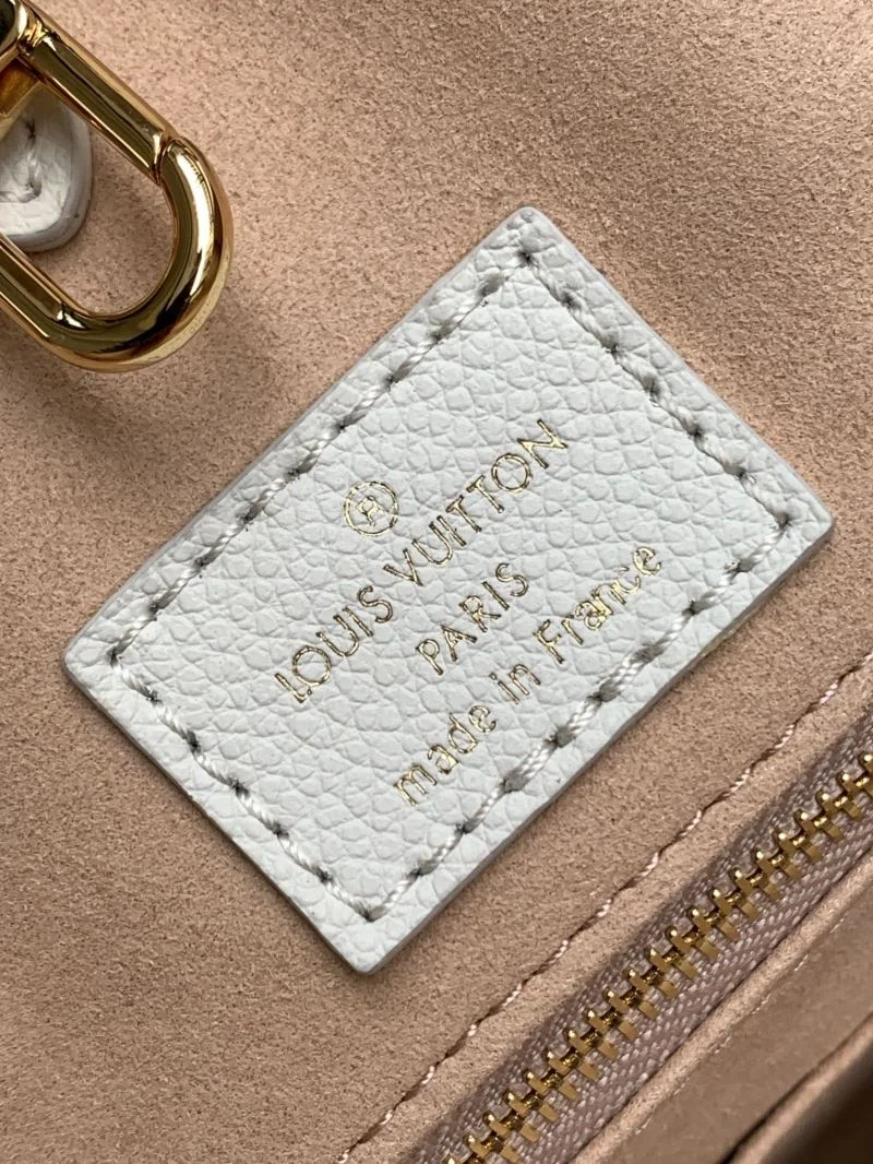 Lightweight Louis Vuitton Shopping Bags 42549