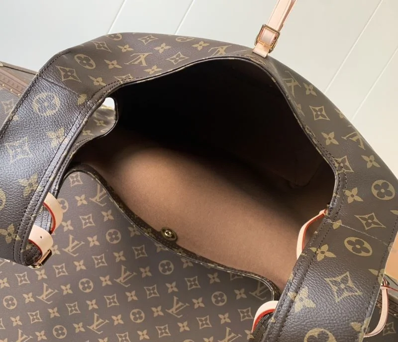 Trendsetting Louis Vuitton Shopping Bags 42437