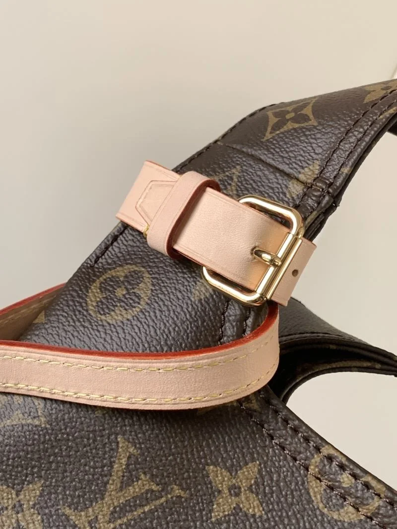 Trendsetting Louis Vuitton Shopping Bags 42437