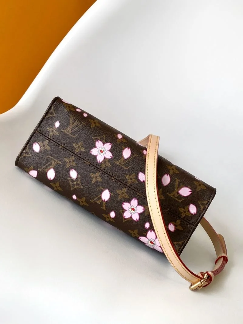 Bright Louis Vuitton Shopping Bags 42448
