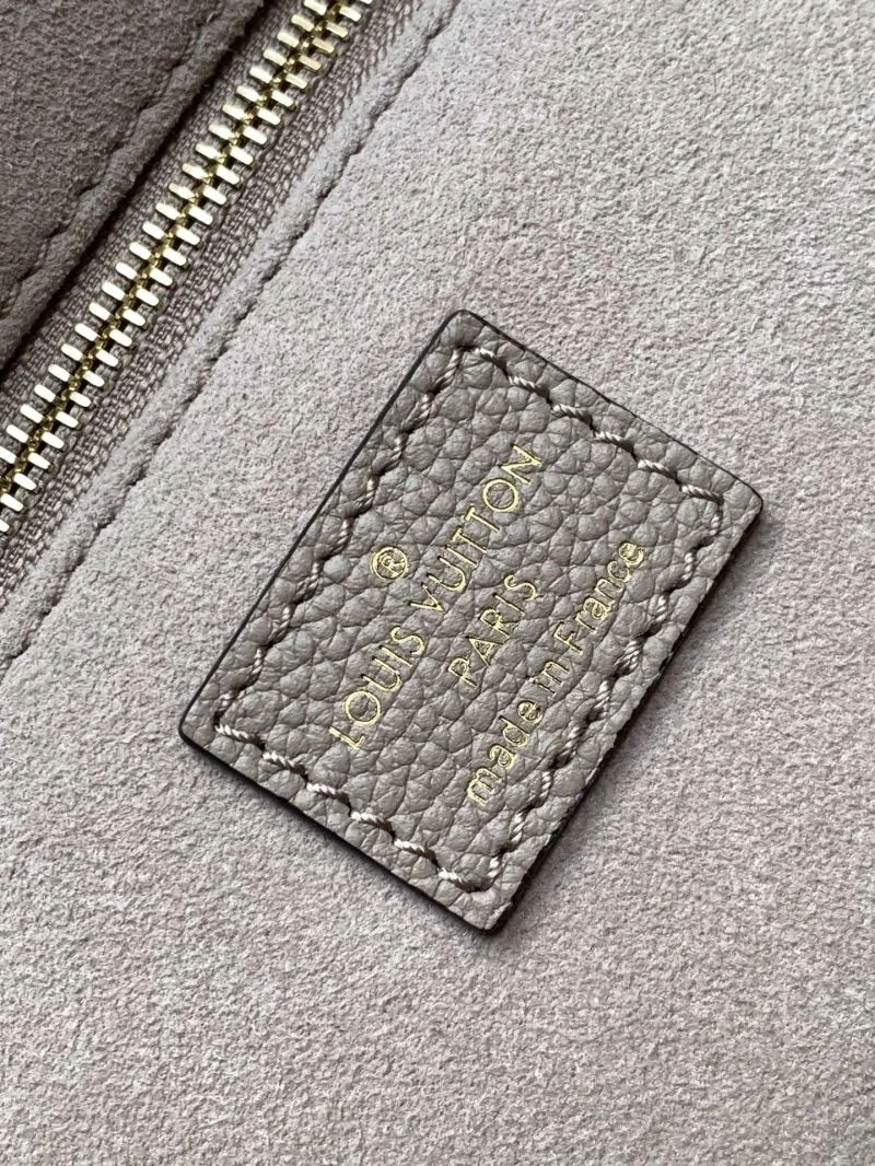 EyeCatching Louis Vuitton Shopping Bags 42426
