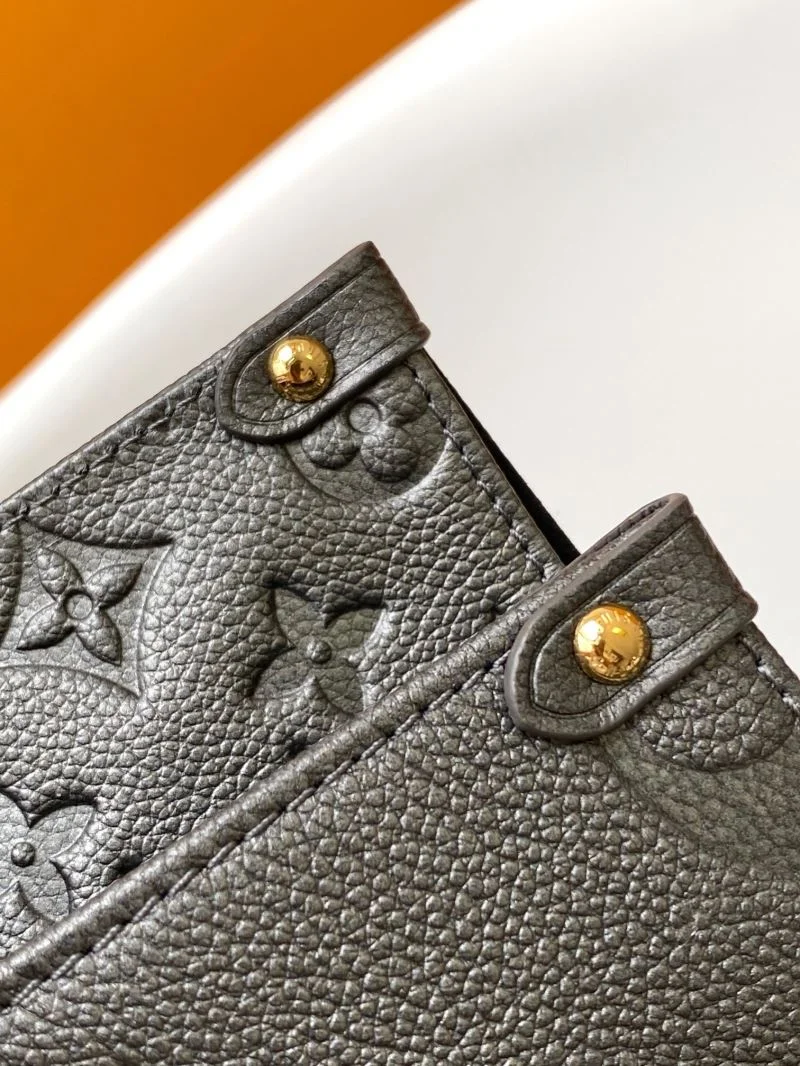 ModernLook Louis Vuitton Shopping Bags 41898