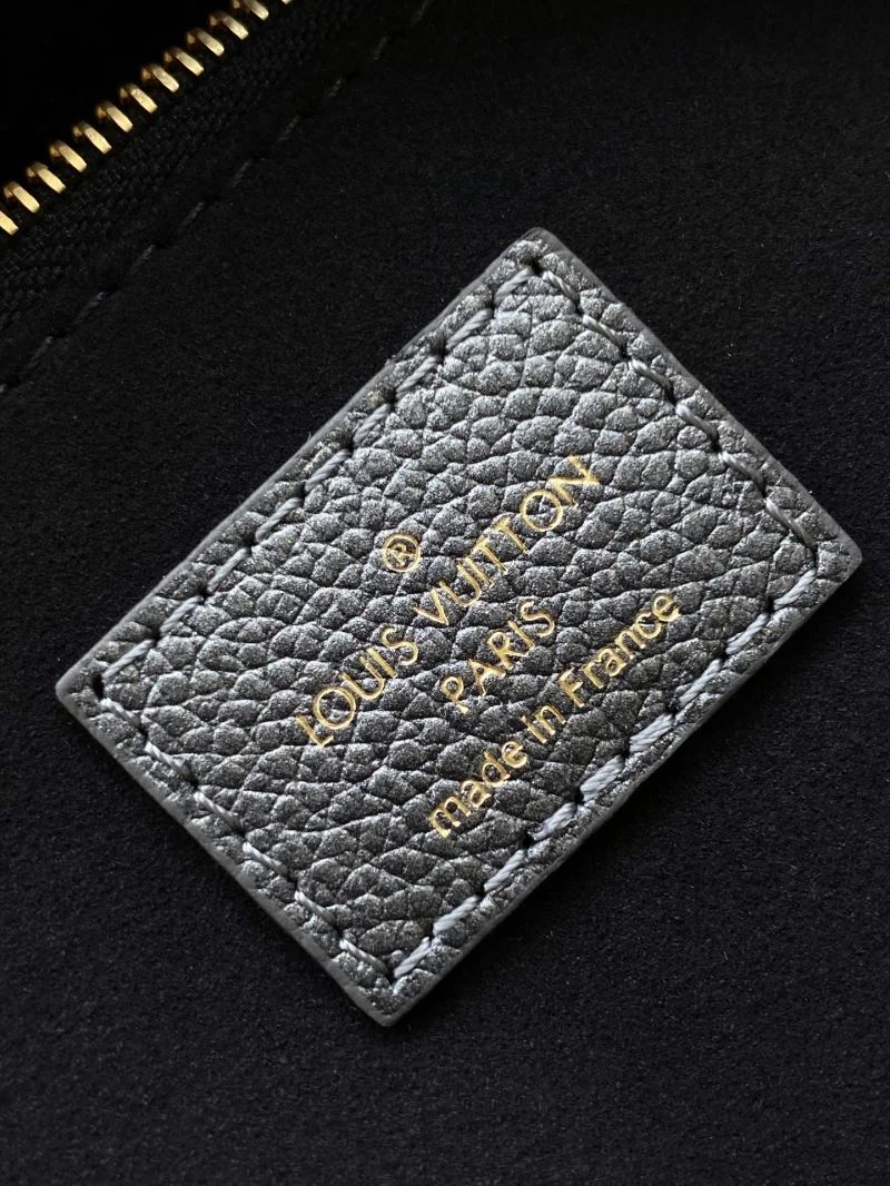 ModernLook Louis Vuitton Shopping Bags 41898