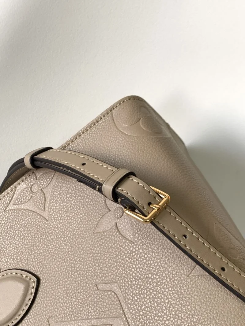 WellDesigned Louis Vuitton Shopping Bags 41892