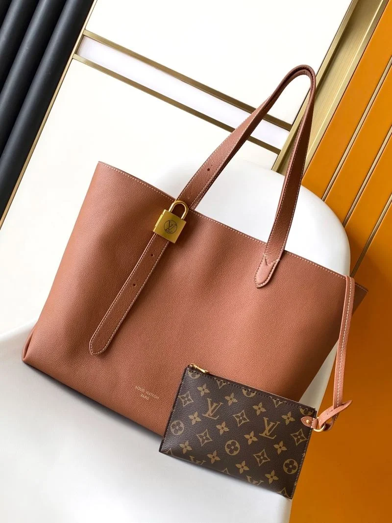 Comfortable Louis Vuitton Shopping Bags 41880