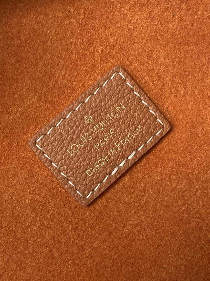 Comfortable Louis Vuitton Shopping Bags 41880