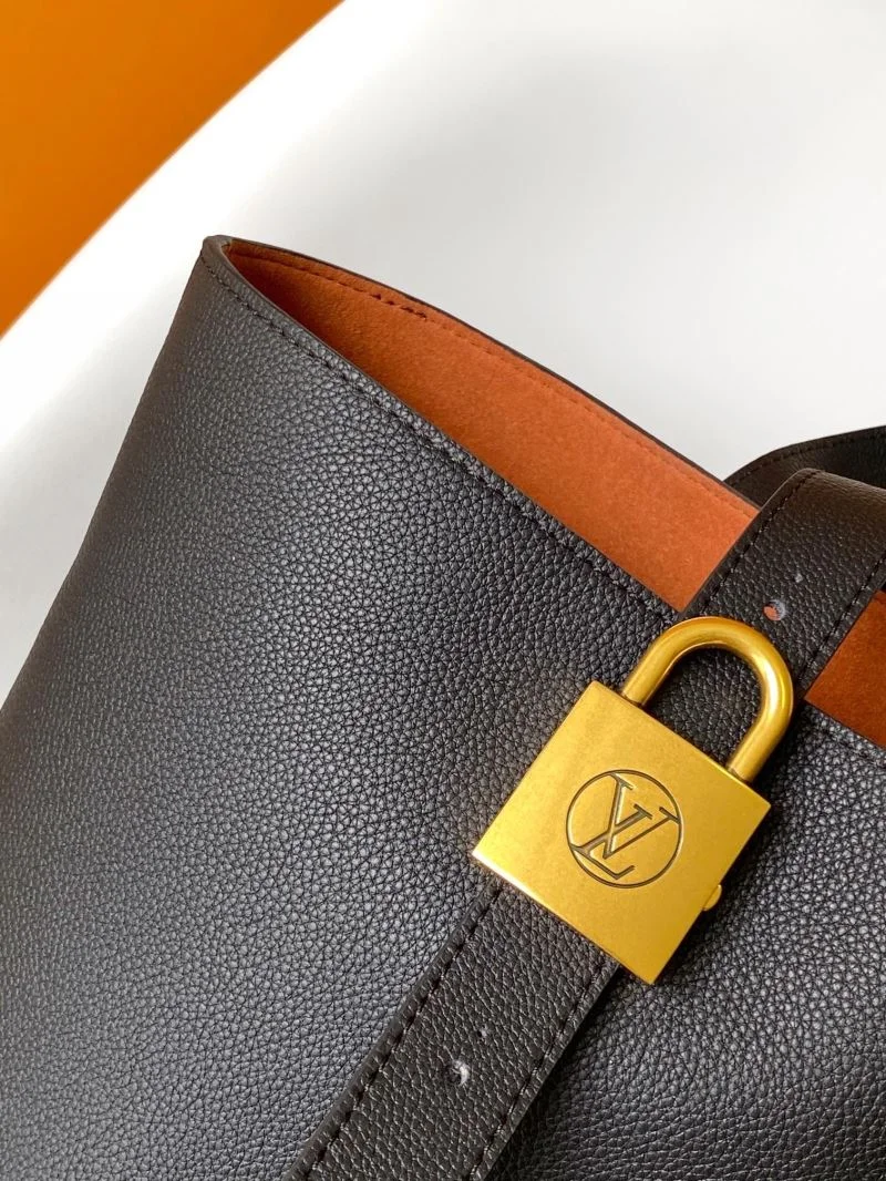 Louis Vuitton Shopping Bags Effortless 41926