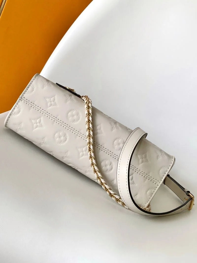Flexible Louis Vuitton Shopping Bags 41885