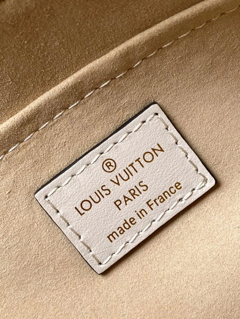 Flexible Louis Vuitton Shopping Bags 41885