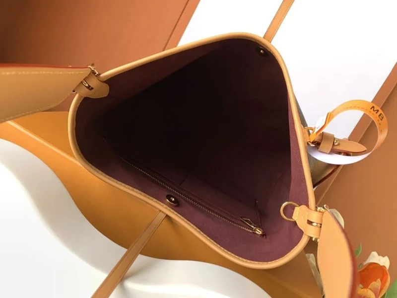 Breathable Louis Vuitton Shopping Bags 41886