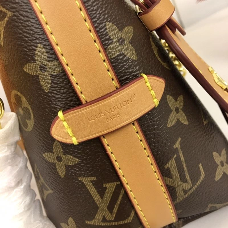 Louis Vuitton Shopping Bags Effortless 87395