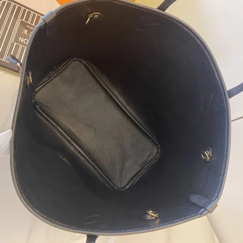 Chic Louis Vuitton Shopping Bags 78982